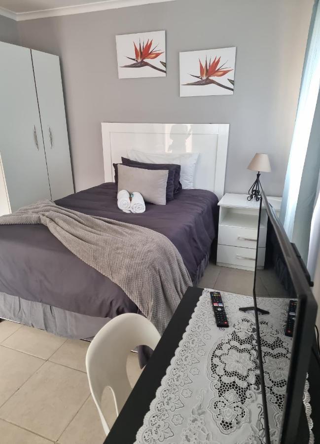 Stay At Home Airport Lodge Kempton Park Luaran gambar