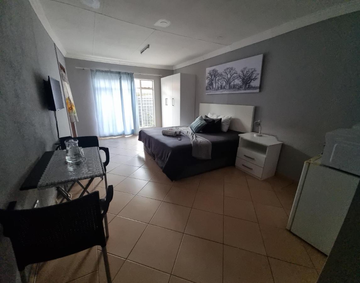 Stay At Home Airport Lodge Kempton Park Luaran gambar