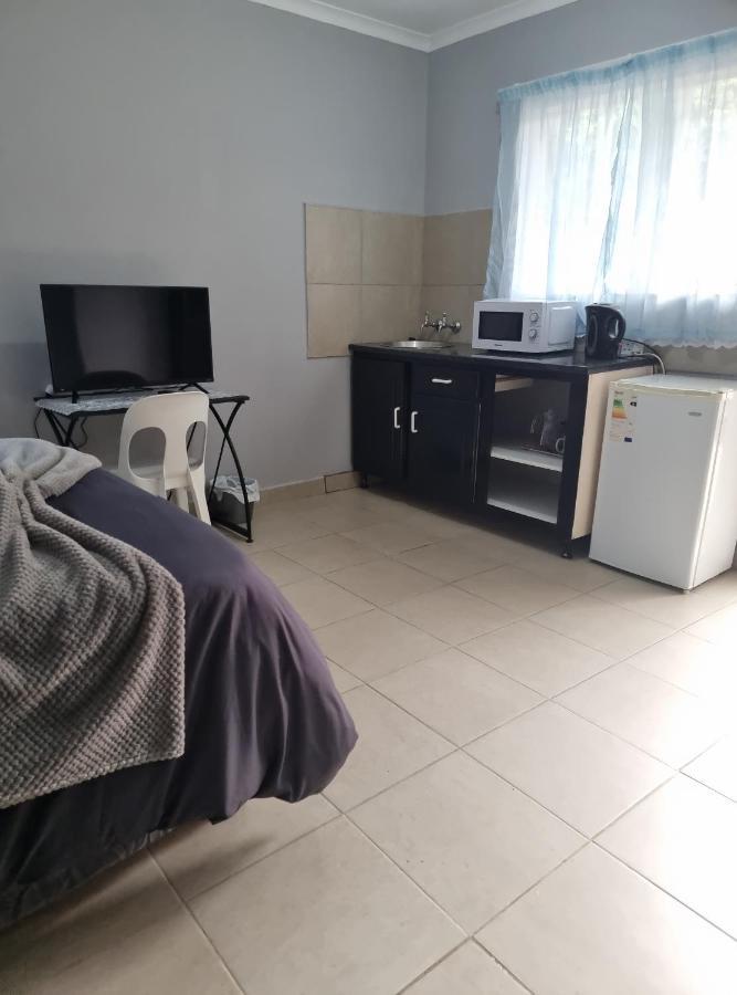 Stay At Home Airport Lodge Kempton Park Luaran gambar