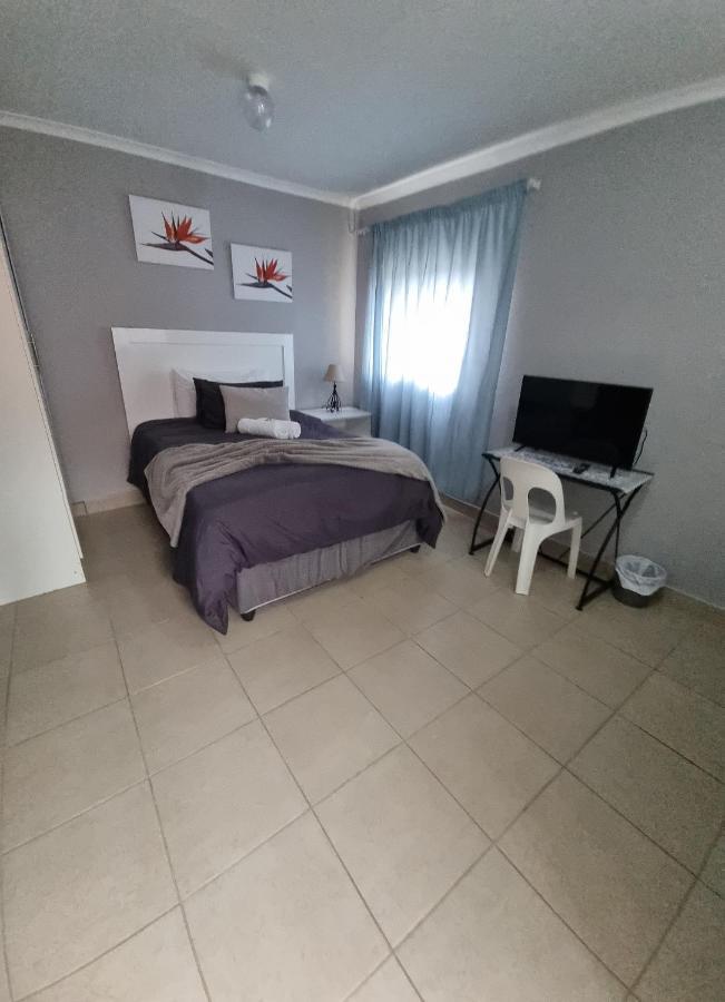 Stay At Home Airport Lodge Kempton Park Luaran gambar