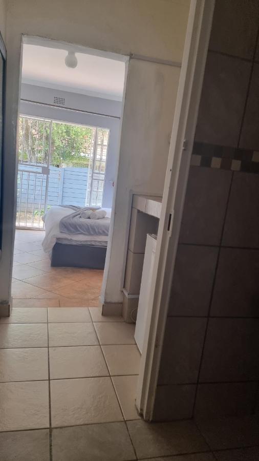 Stay At Home Airport Lodge Kempton Park Luaran gambar