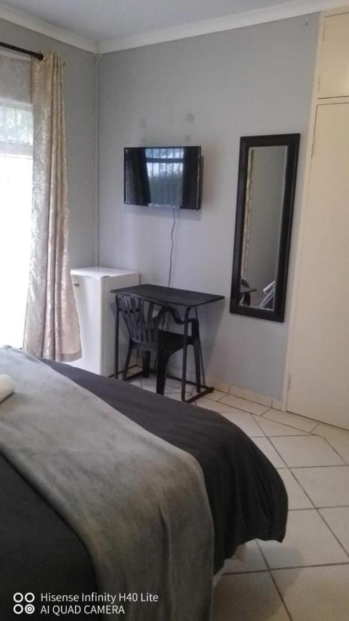 Stay At Home Airport Lodge Kempton Park Luaran gambar