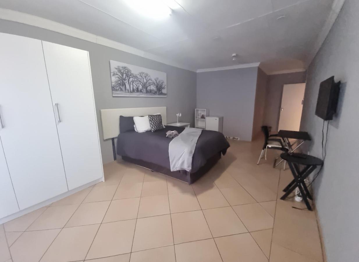 Stay At Home Airport Lodge Kempton Park Luaran gambar