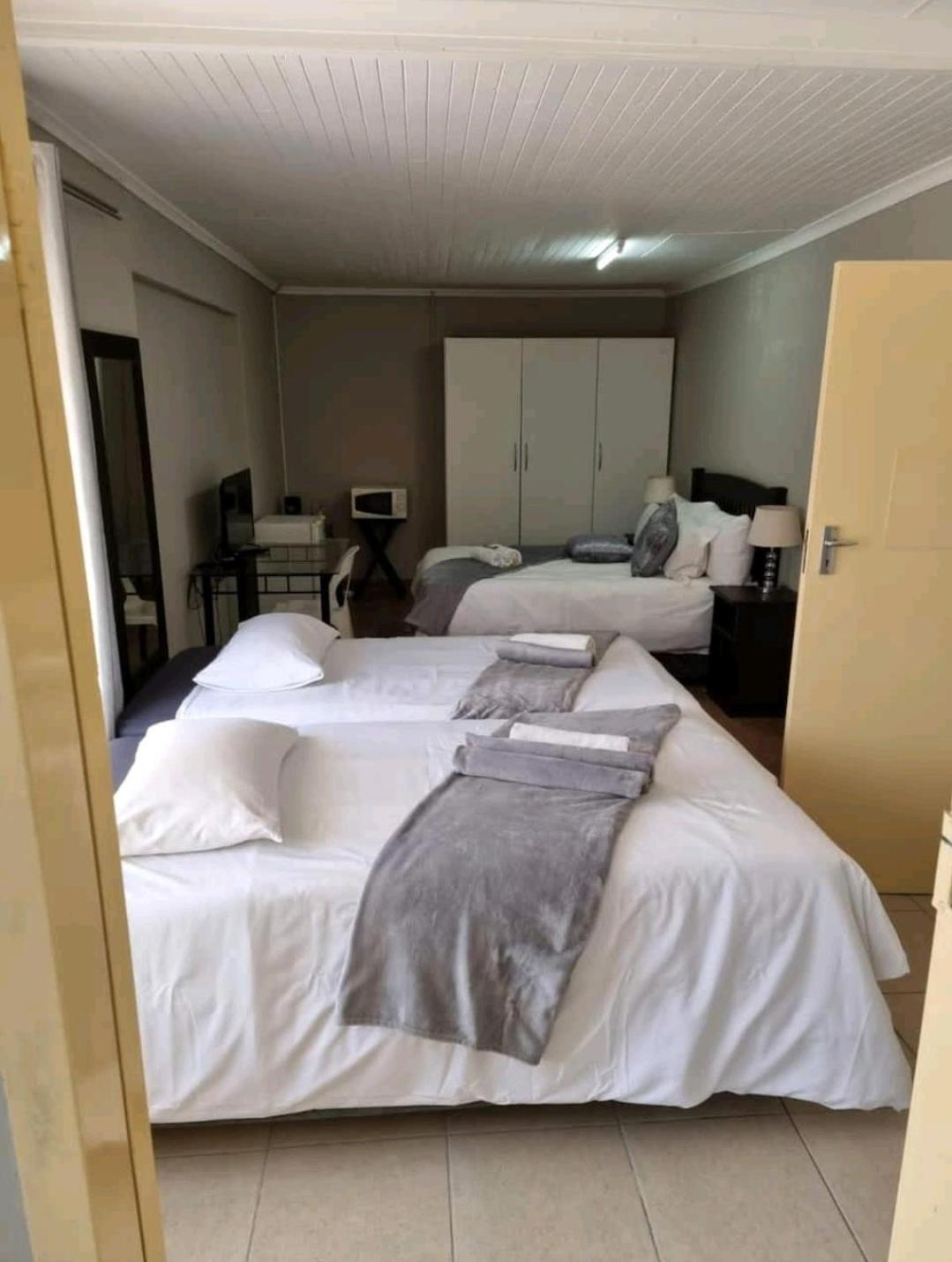 Stay At Home Airport Lodge Kempton Park Bilik gambar