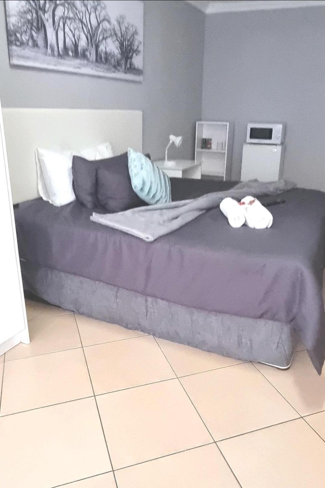 Stay At Home Airport Lodge Kempton Park Bilik gambar